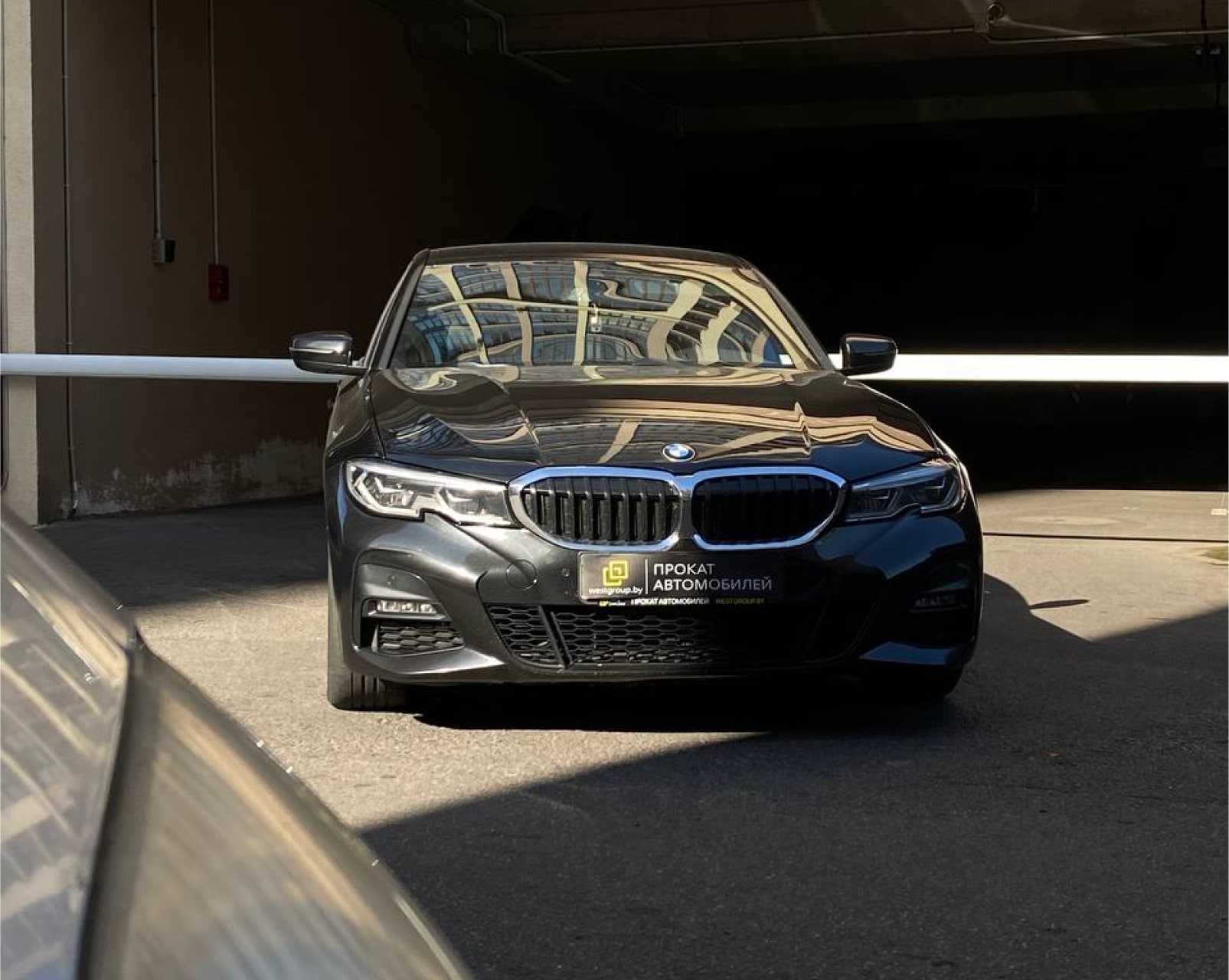 Аренда  BMW 320d G20 M-sport  3 класса 2019 года в городе Минск от 84 $/сутки,  двигатель: Бензин , объем 2.0 литров, КАСКО (Мультидрайв), без водителя, вид 4 - West Group