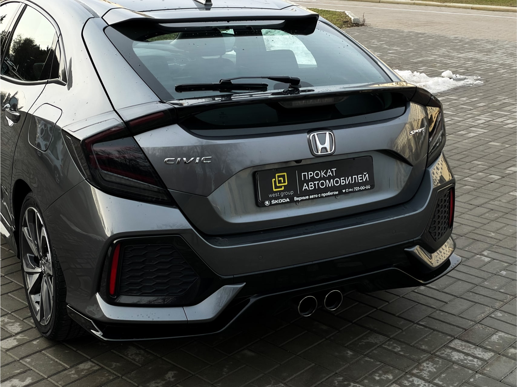Аренда  Honda Civic X LL-CVT Sport  2 класса 2018-2020 года в городе Минск от 39 $/сутки,  двигатель: Бензин , объем 1.5 литров, КАСКО (Мультидрайв), без водителя, вид 3 - West Group