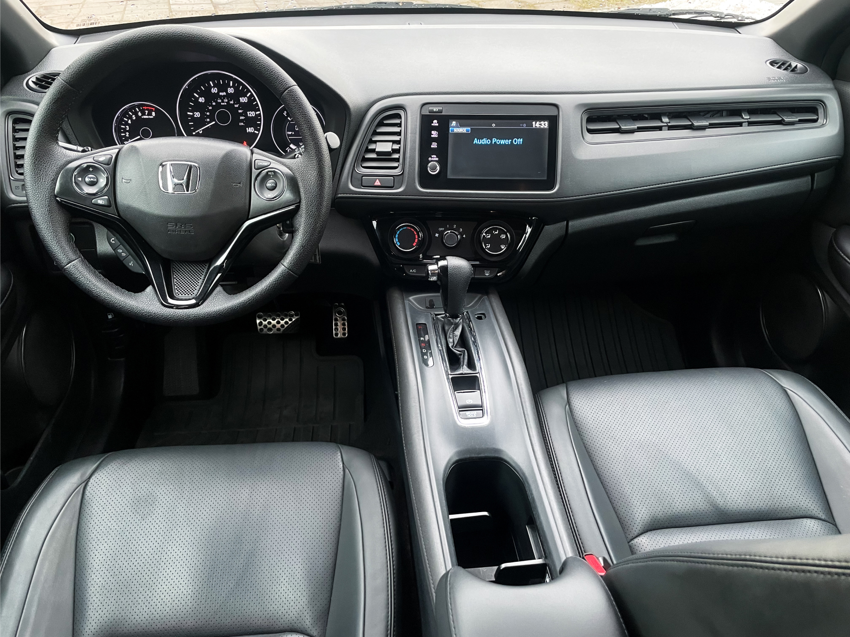 Аренда  Honda HR-V 1.8 CVT AWD Sport  6 класса 2018-2020 года в городе Минск от 59 $/сутки,  двигатель: Бензин , объем 1.8 литров, КАСКО (Мультидрайв), без водителя, вид 9 - West Group