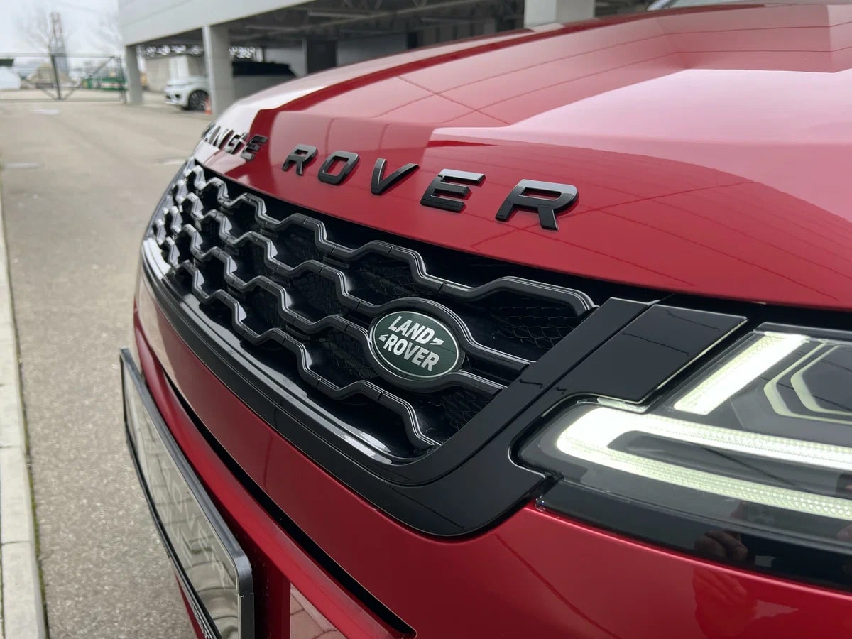 Аренда  Range Rover Evoque R-Dynamic S  6 класса 2021 года в городе Минск от 180 $/сутки,  двигатель: ДТ , объем 2.0 литров, КАСКО (Мультидрайв), без водителя, вид 5 - West Group