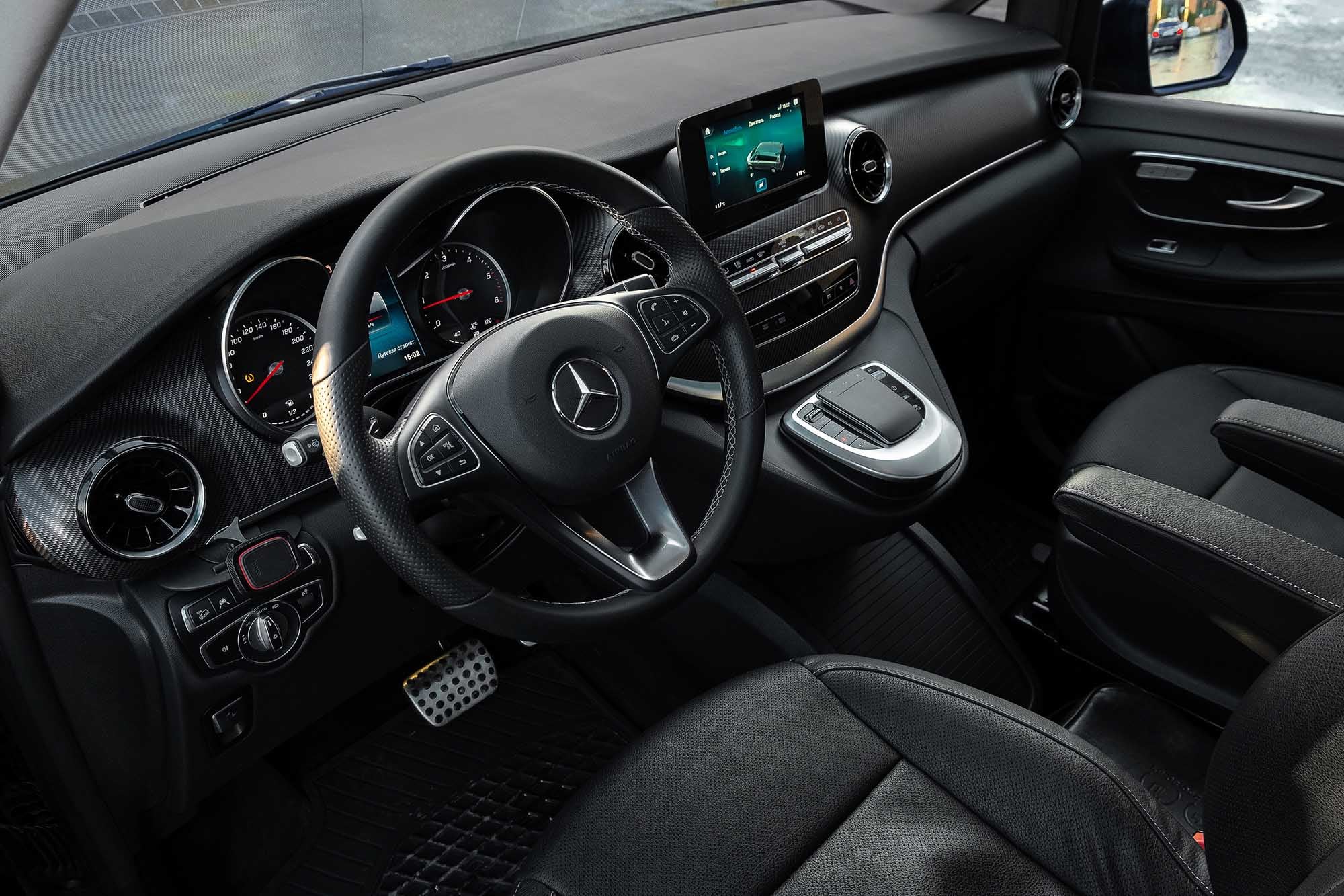 Аренда  Mercedes-Benz V-class 250D Extra Long 4MATIC Avantgarde Black 7+1  7 класса 2019-2022 года в городе Минск от 110 $/сутки,  двигатель: ДТ , объем 2.1 литров, КАСКО (Мультидрайв), без водителя, вид 4 - West Group