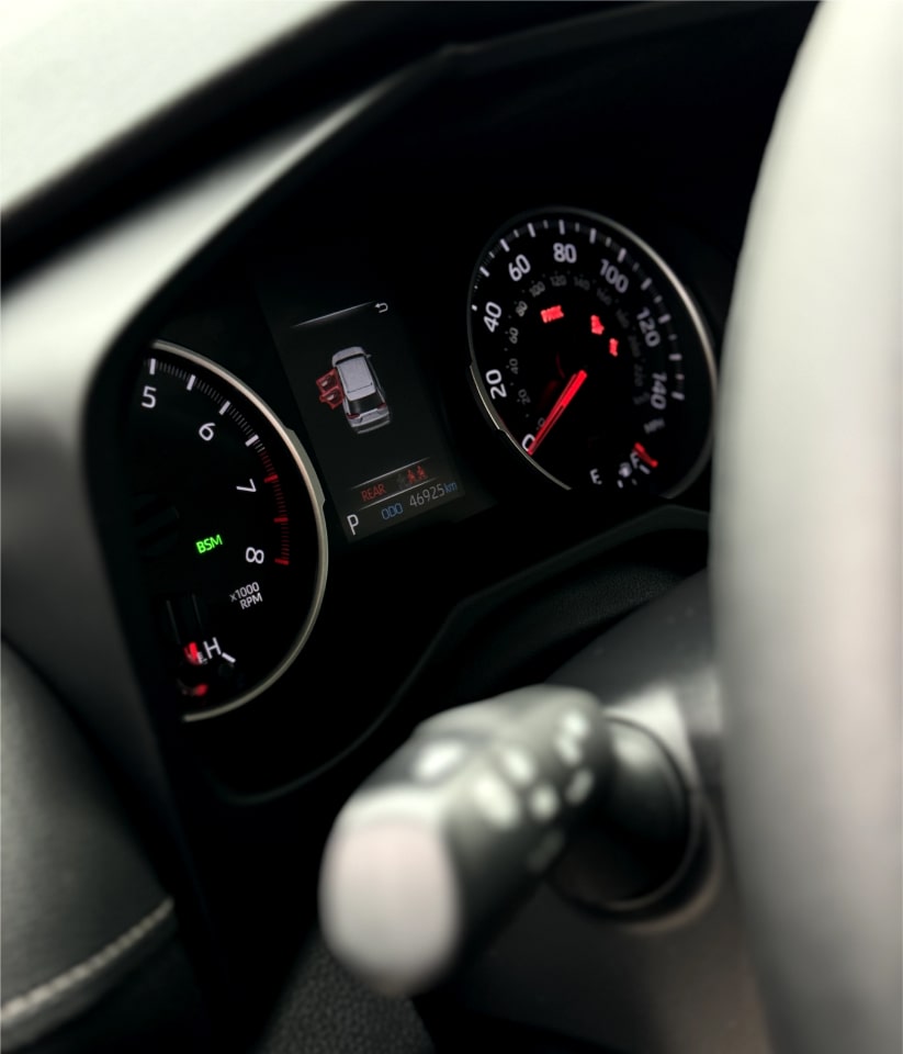 Аренда  Toyota RAV4 (FF)XLE Premium  6 класса 2021 года в городе Минск от 79 $/сутки,  двигатель: Бензин , объем 2.5 литров, КАСКО (Мультидрайв), без водителя, вид 6 - West Group