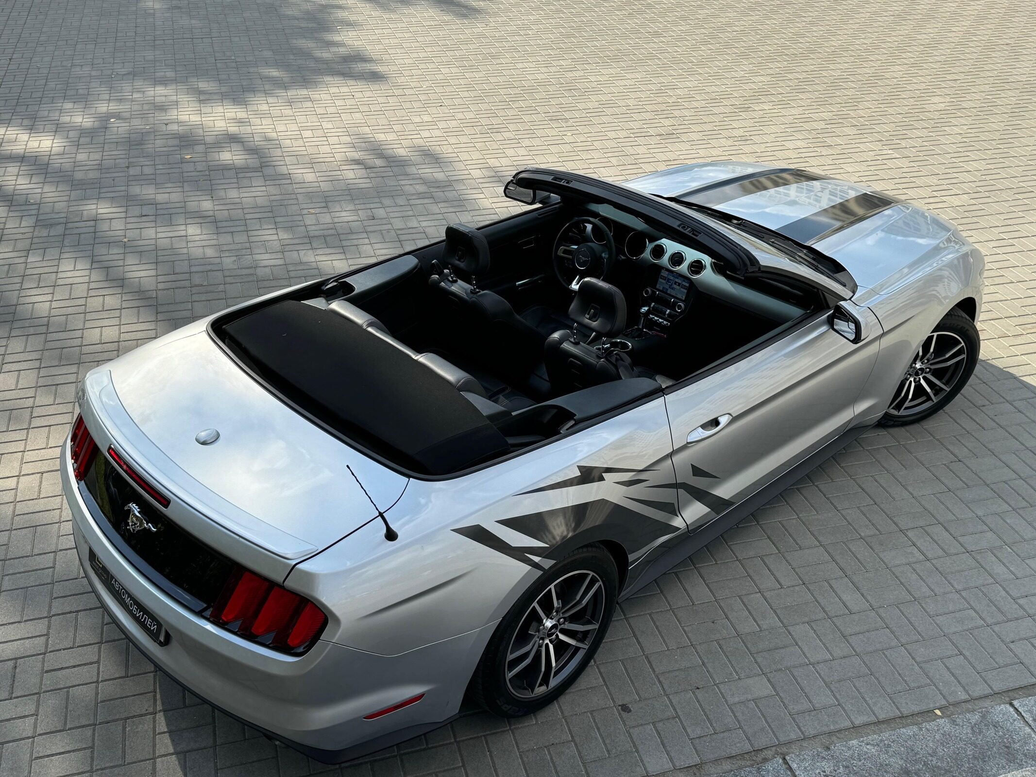 Ford Mustang Cabrio VI EcoBoost - фото №4