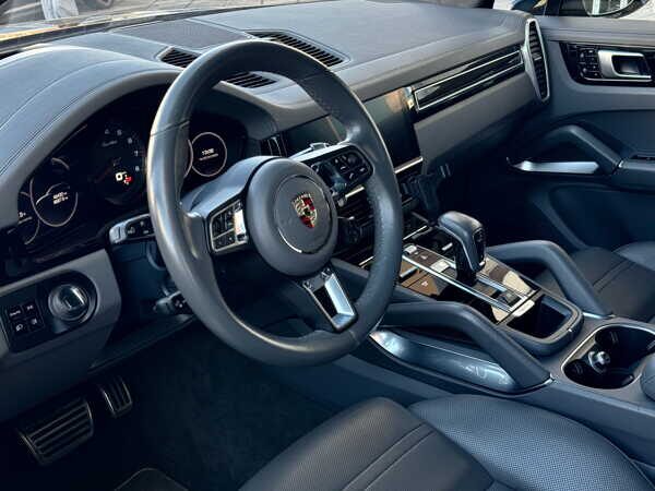Porsche Cayenne Turbo - фото №3