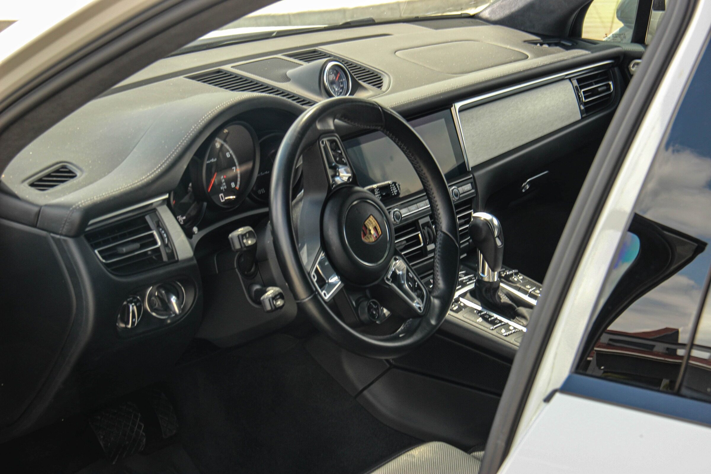 Porsche Macan Turbo Restayling 2.9  Turbo - фото №3