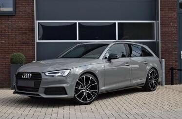 Фото Audi A4