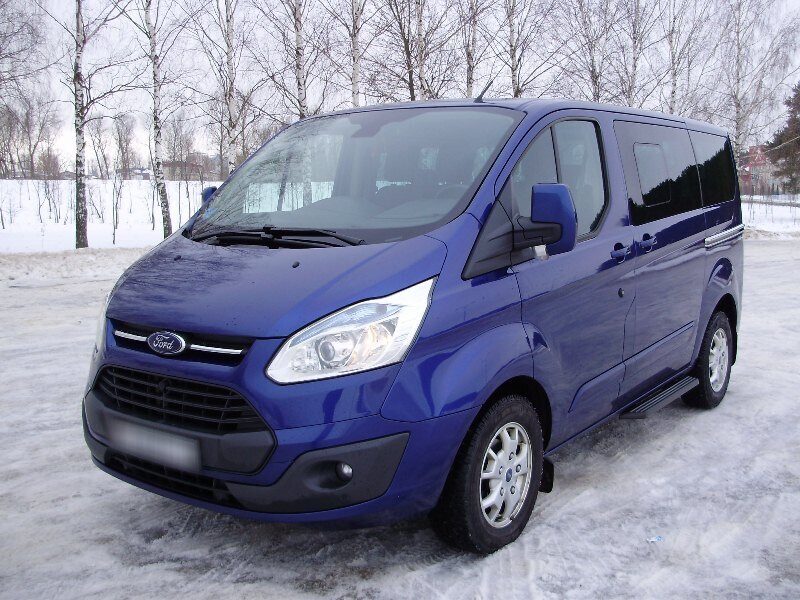 Аренда  Ford Tourneo Custom Trend 8+1  7 класса 2016 года в городе Минск от 66 $/сутки,  двигатель: ДТ , объем 2.2 литров, КАСКО (Мультидрайв), без водителя, вид 1 - West Group
