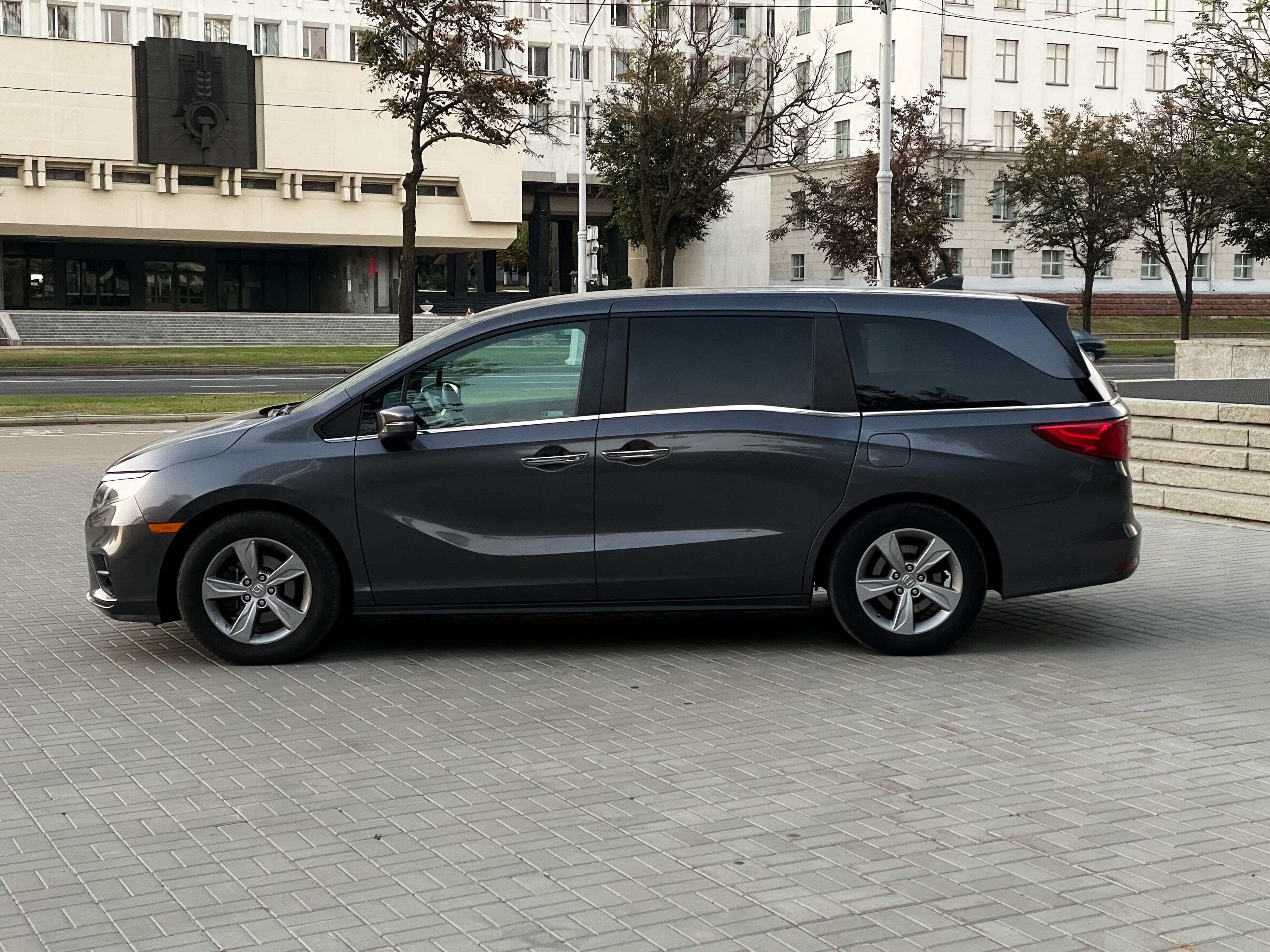 Аренда  Honda Odyssey V 3.5 AT EX  7 класса 2018 года в городе Минск от 95 $/сутки,  двигатель: Бензин , объем 3.5 литров, КАСКО (Мультидрайв), без водителя, вид 10 - West Group