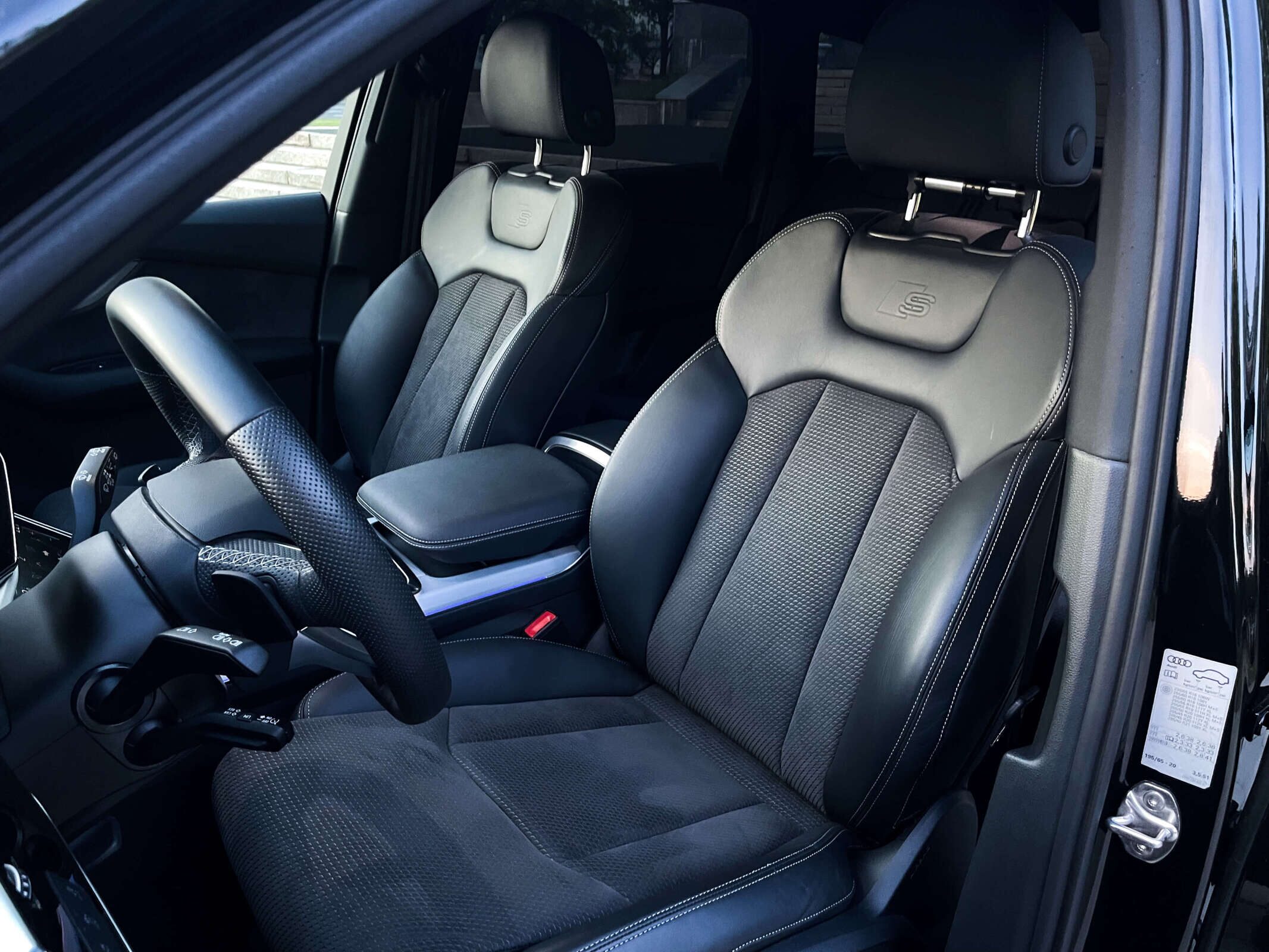 Аренда  Audi Q7 quattro tiptronic  6 класса 2022 года в городе Минск от 280 $/сутки,  двигатель: ДТ , объем 3.0 литров, КАСКО (Мультидрайв), без водителя, вид 7 - West Group