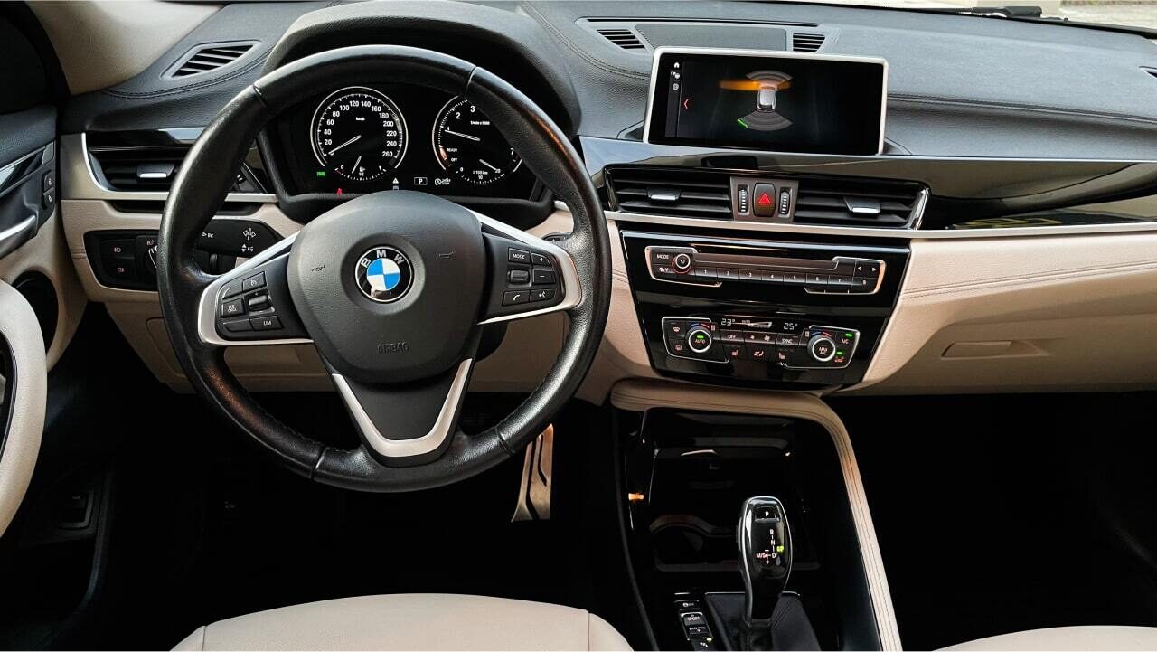 Аренда  BMW X2 sDrive 18i  6 класса 2018-2022 года в городе Минск от 64 $/сутки,  двигатель: Бензин , объем 1.4 литров, КАСКО (Мультидрайв), без водителя, вид 7 - West Group