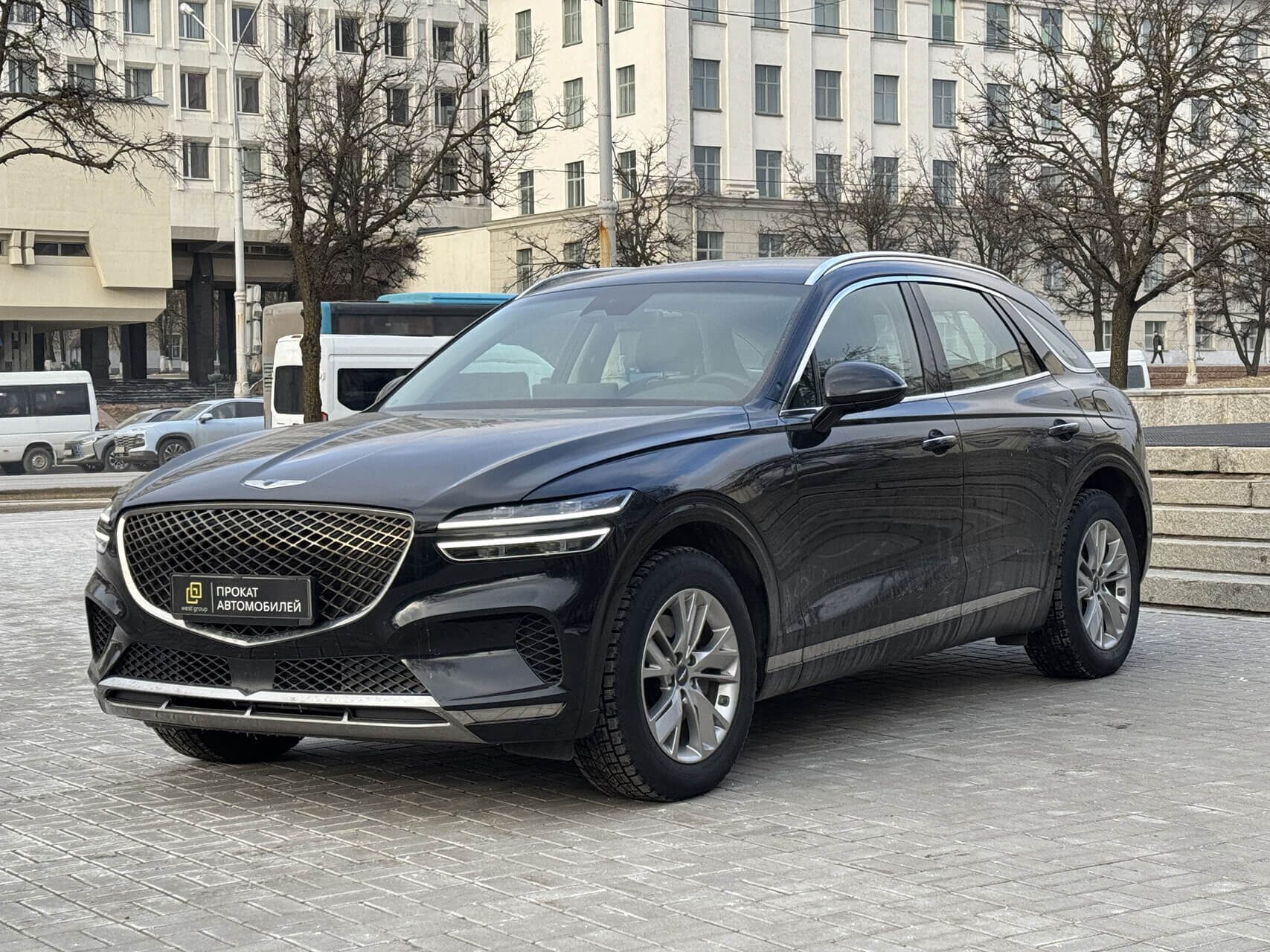 Аренда  Hyundai Genesis GV70   6 класса 2022 года в городе Минск от 140 $/сутки,  двигатель: Бензин , объем 2.5 литров, КАСКО (Мультидрайв), без водителя, вид 1 - West Group