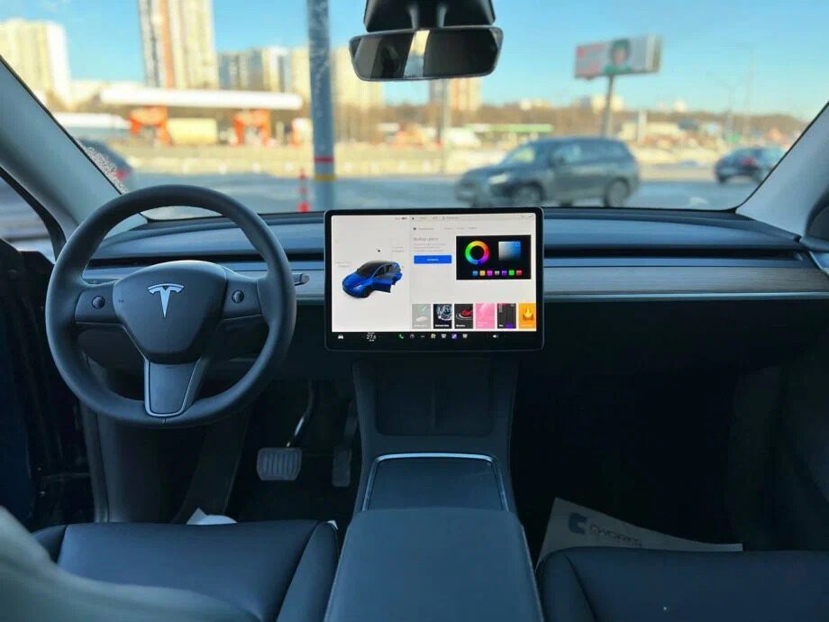 Аренда  Tesla Model Y 75D kWh Long Range  3 класса 2021 года в городе Минск от 140 $/сутки,  двигатель: Электро , объем 336 кВт литров, КАСКО (Мультидрайв), без водителя, вид 3 - West Group