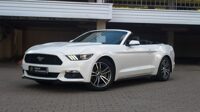 Фото Ford Mustang Cabrio White