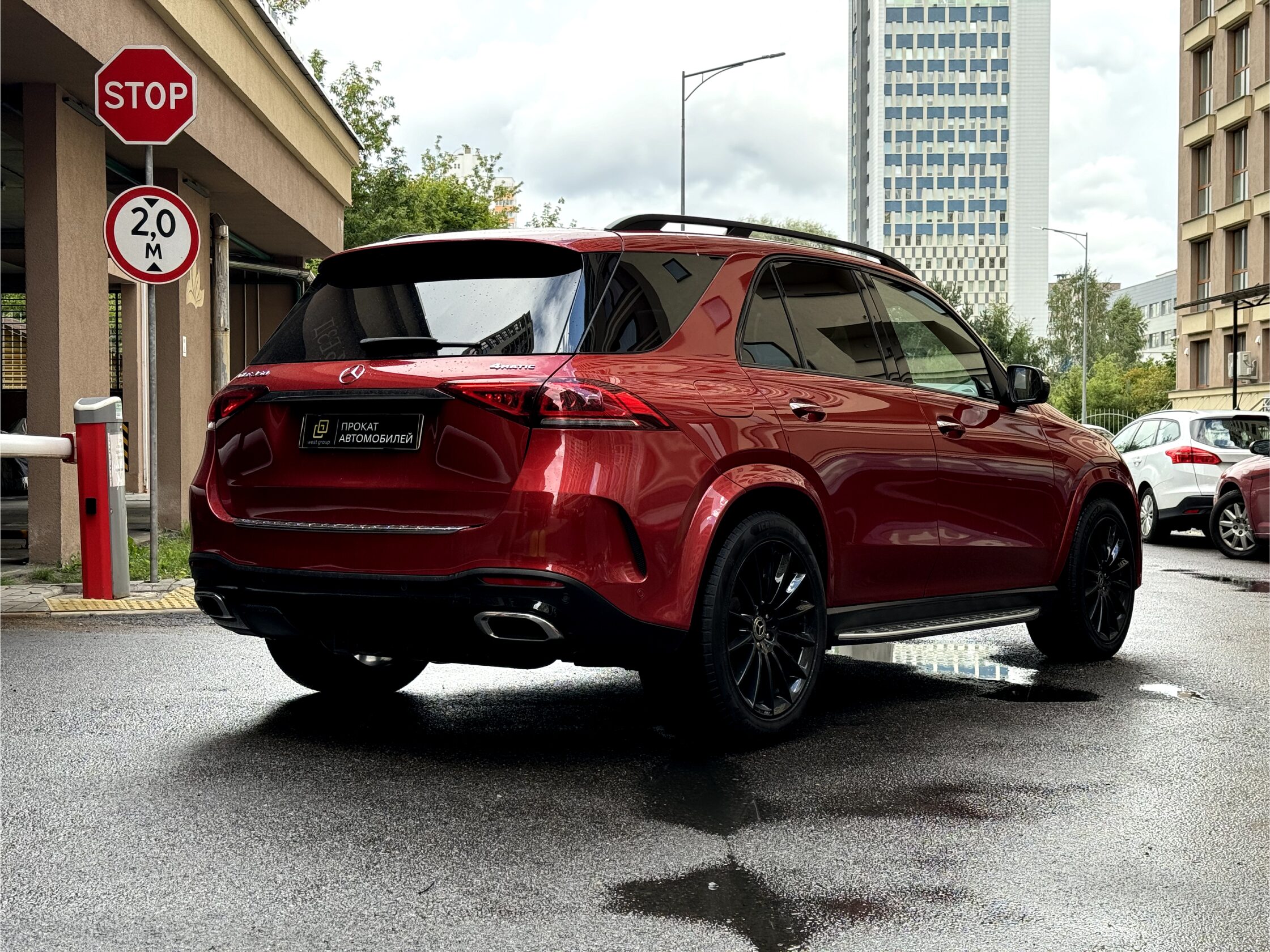 Аренда  Mercedes Benz GLE 350 II  6 класса 2020 года в городе Минск от 254 $/сутки,  двигатель: Бензин , объем 2.0 литров, КАСКО (Мультидрайв), без водителя, вид 3 - West Group