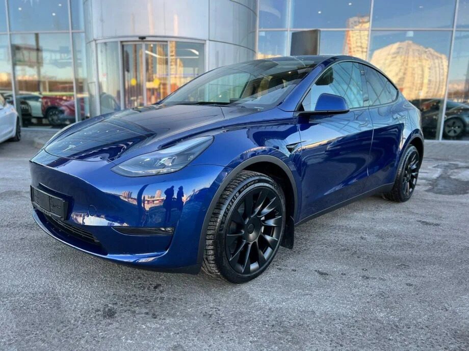 Аренда  Tesla Model Y 75D kWh Long Range  3 класса 2021 года в городе Минск от 140 $/сутки,  двигатель: Электро , объем 336 кВт литров, КАСКО (Мультидрайв), без водителя, вид 1 - West Group