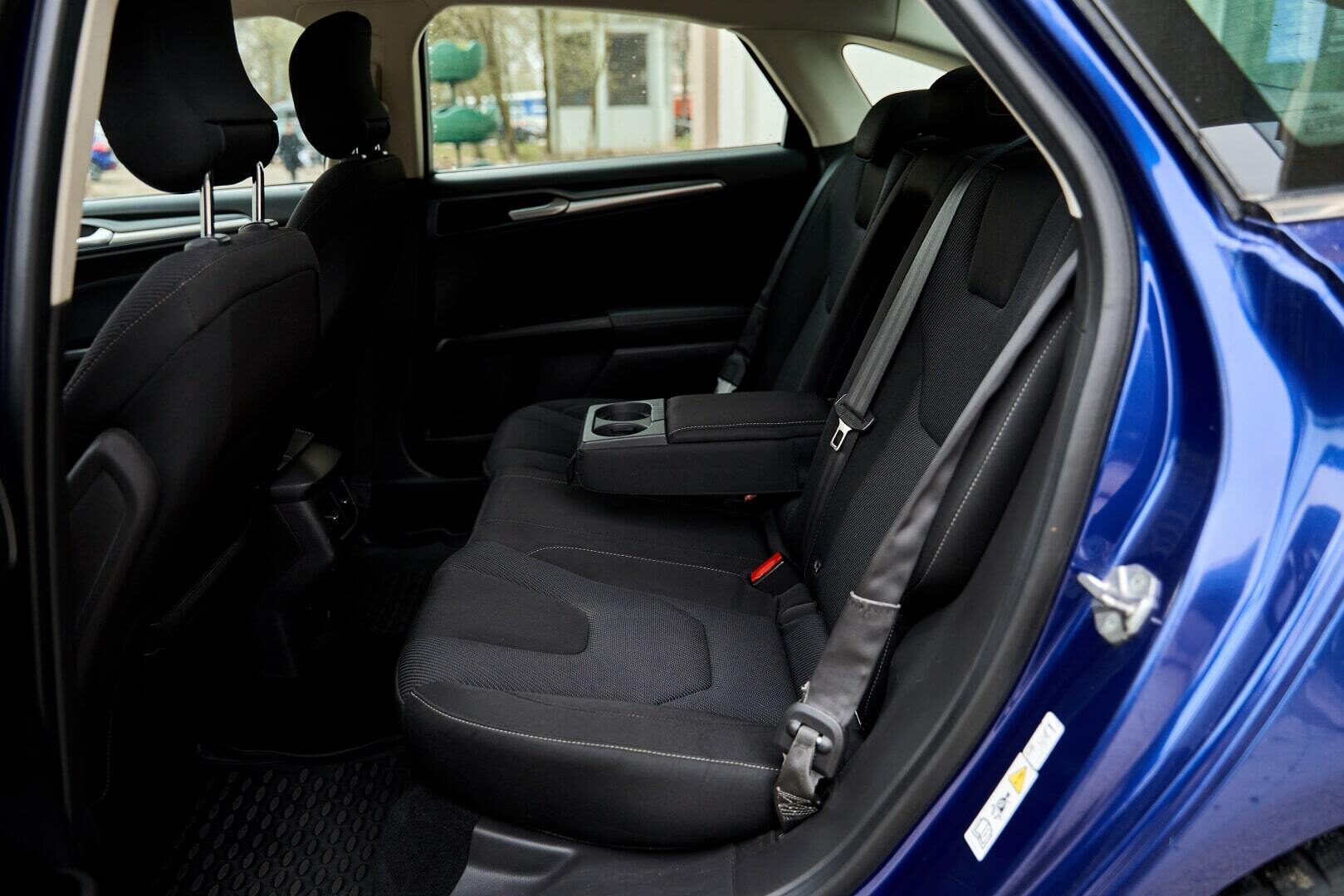 Аренда  Ford Mondeo Titanium Blue  2 класса 2017 года в городе Минск от 49 $/сутки,  двигатель: Бензин , объем 2.0 литров, КАСКО (Мультидрайв), без водителя, вид 6 - West Group