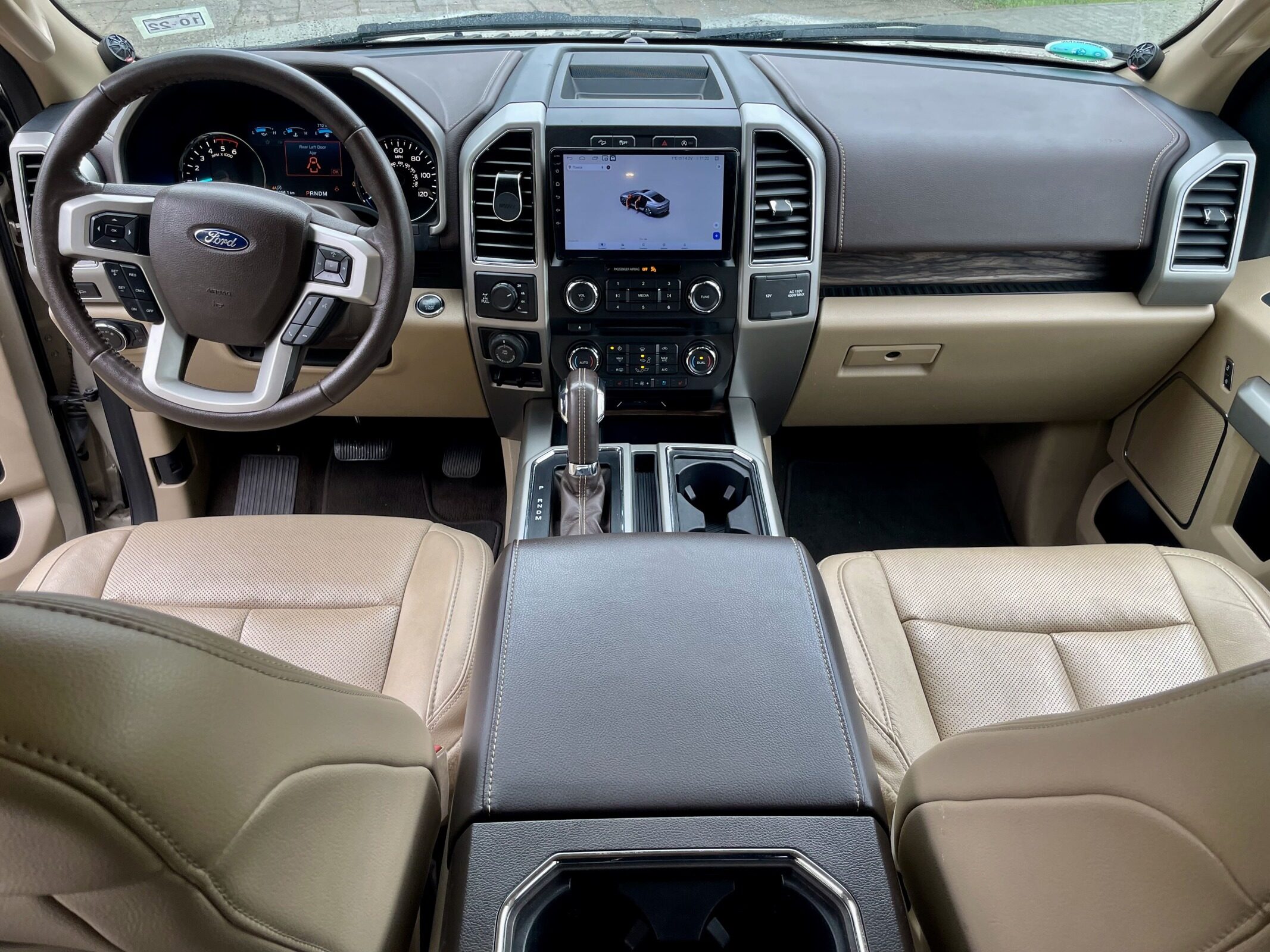 Ford F-150 pickup Lariat Crew Cab - фото №8
