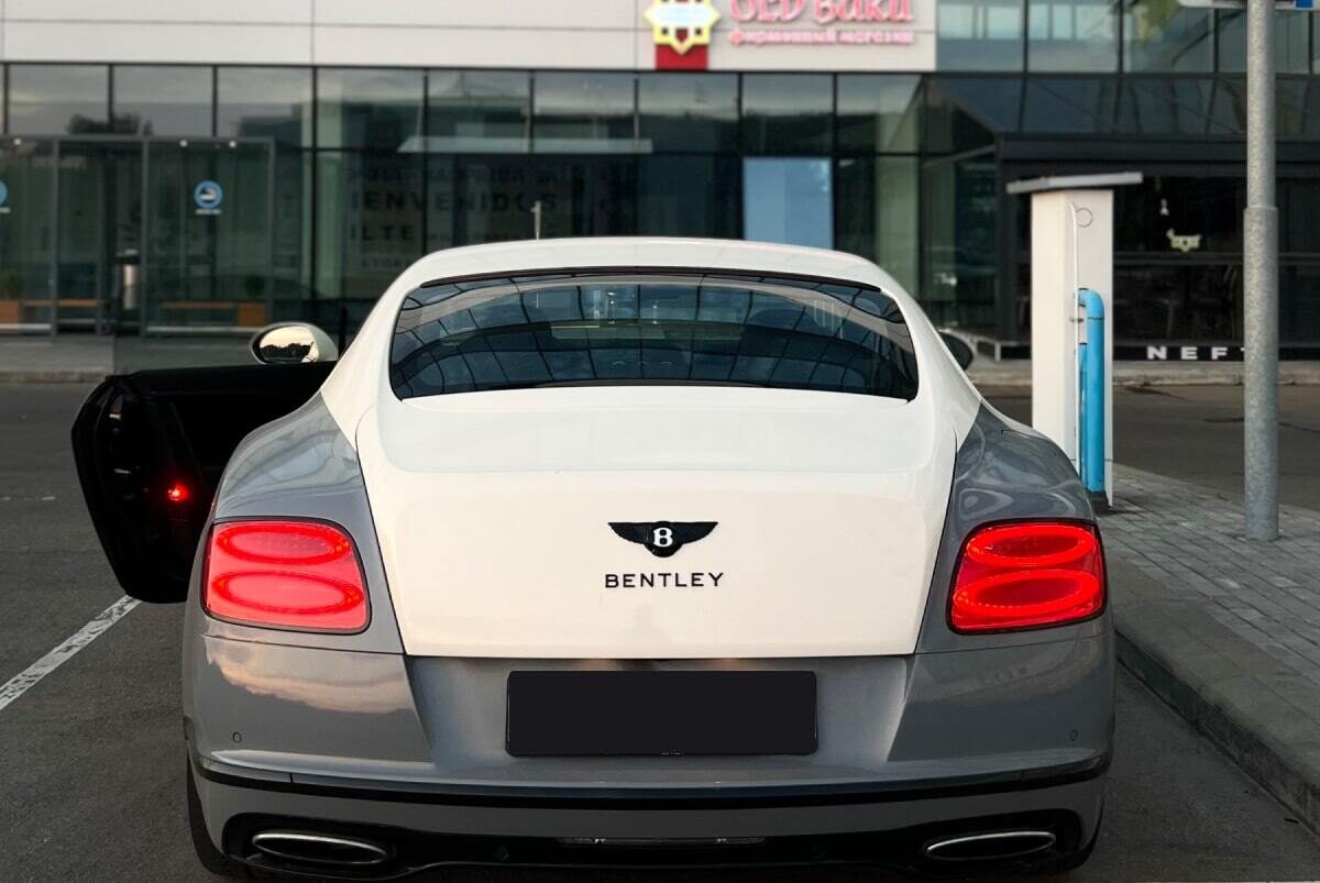 Аренда  Bentley Continental GT W12  4 класса 2017 года в городе Минск от 295 $/сутки,  двигатель: Бензин , объем 6.0Т литров, КАСКО (Мультидрайв), без водителя, вид 5 - West Group