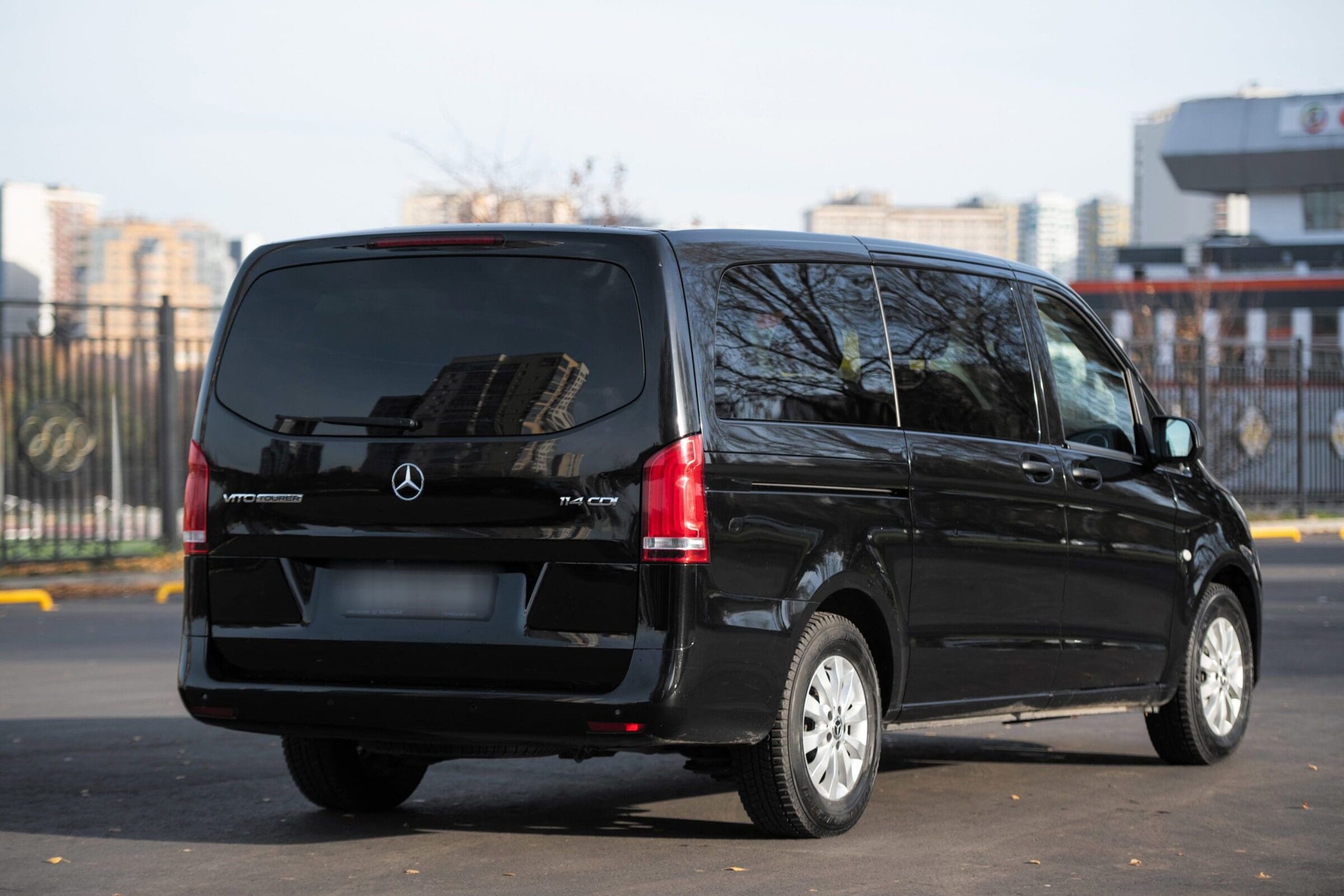 Аренда  Mercedes-Benz Vito 7+1  7 класса 2016 года в городе Минск от 79 $/сутки,  двигатель: ДТ , объем 2.1 л литров, КАСКО (Мультидрайв), без водителя, вид 9 - West Group
