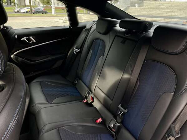 BMW 218i - фото №4