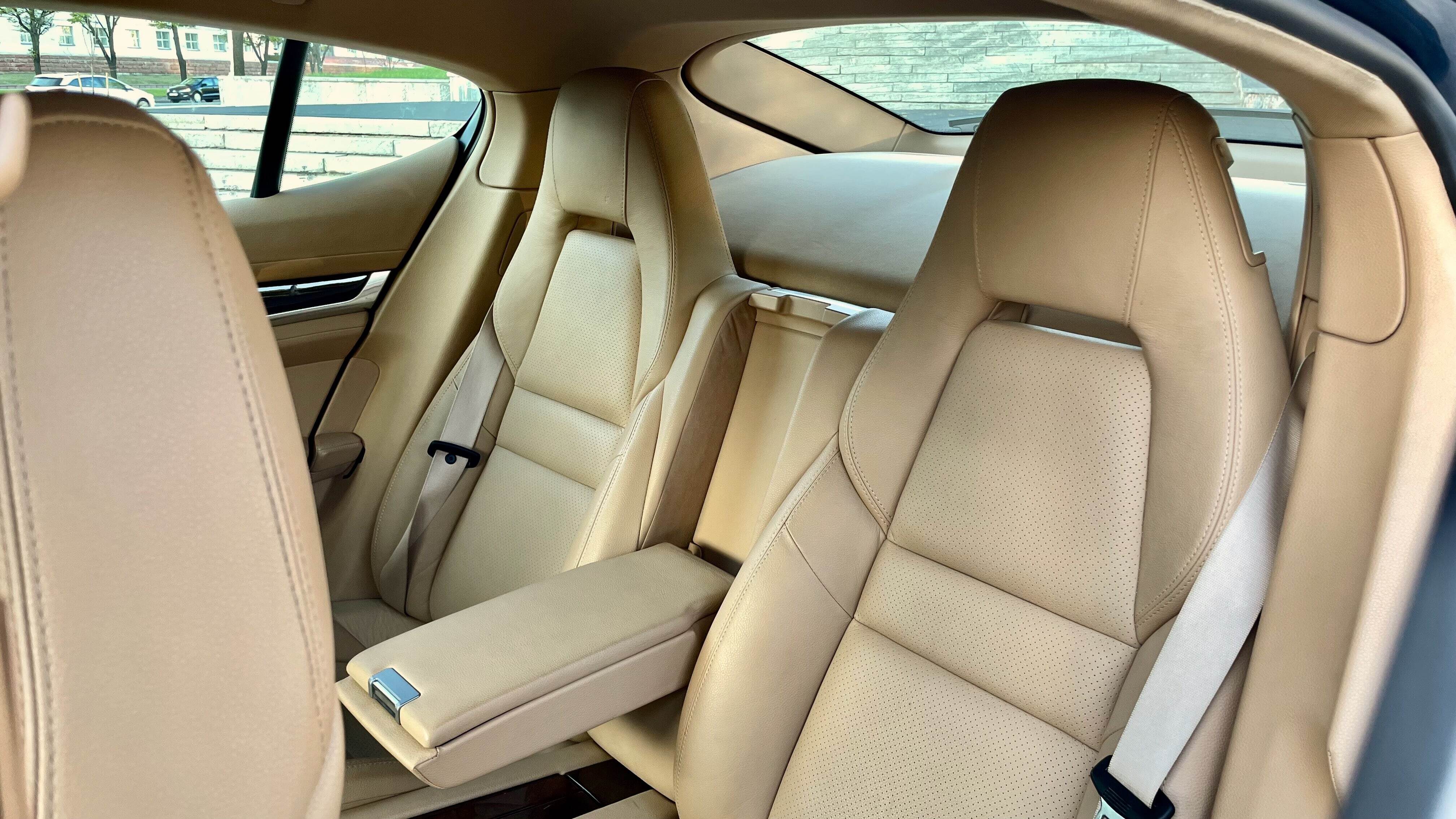 Аренда  Porsche Panamera 4s  4 класса 2010 года в городе Минск от 180 $/сутки,  двигатель: Бензин , объем 4.8 литров, КАСКО (Мультидрайв), без водителя, вид 4 - West Group