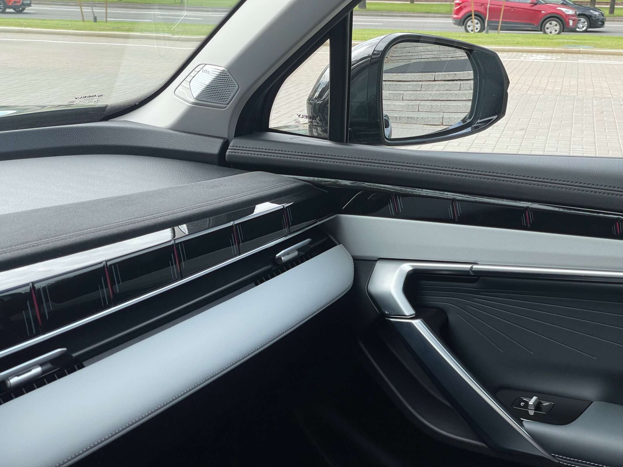 Geely Atlas New  - фото №7