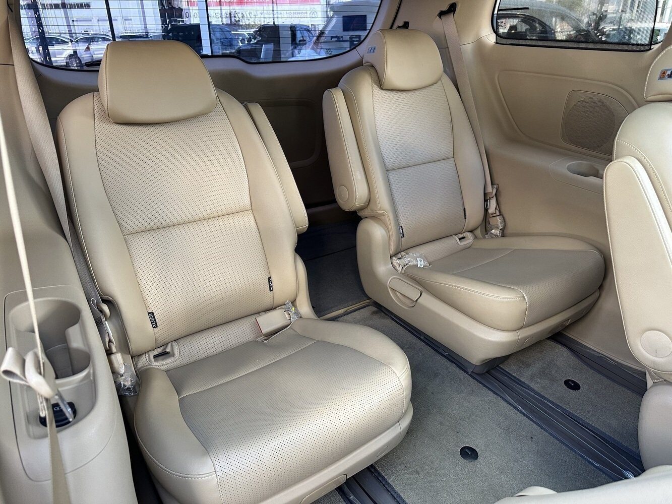 Аренда  Kia Carnival III 2.2d AT  7 класса 2019 года в городе Минск от 105 $/сутки,  двигатель: ДТ , объем 2.2 литров, КАСКО (Мультидрайв), без водителя, вид 11 - West Group