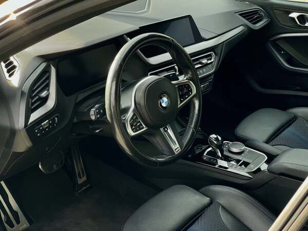 BMW 218i - фото №3