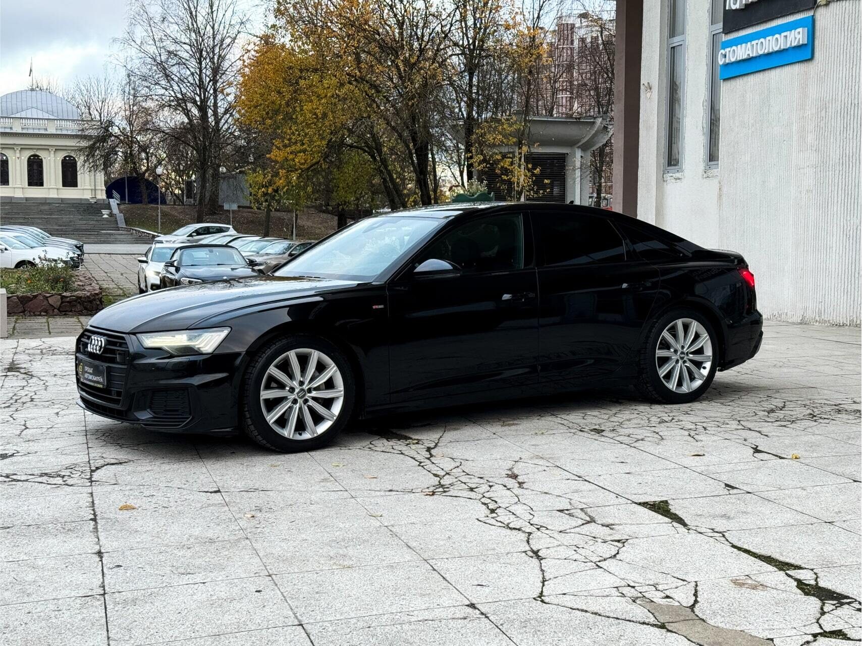Аренда  Audi A6 C8 S-line Quattro  3 класса 2019-2023 года в городе Минск от 124 $/сутки,  двигатель: ДТ , объем 2.0 литров, КАСКО (Мультидрайв), без водителя, вид 1 - West Group