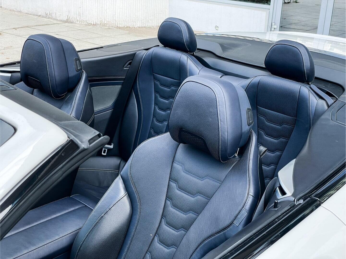 Аренда  BMW 840i Cabrio II G12 xDrive  5 класса 2021 года в городе Минск от 460 $/сутки,  двигатель: Бензин , объем 3.0 литров, КАСКО (Мультидрайв), без водителя, вид 5 - West Group
