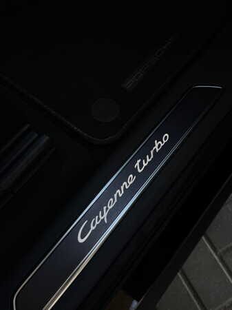 Porsche Cayenne Turbo - фото №7