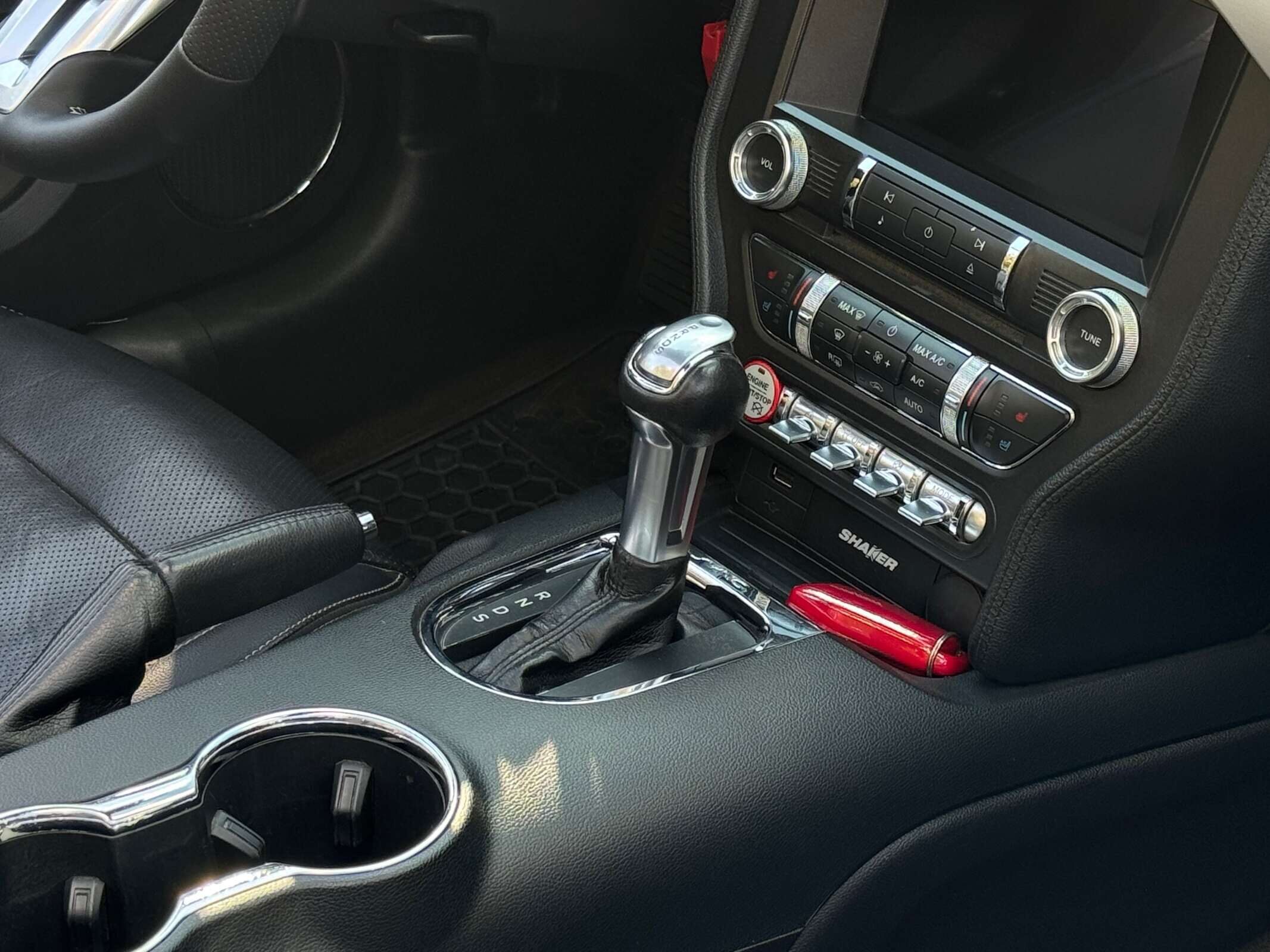 Ford Mustang Cabrio VI EcoBoost - фото №2