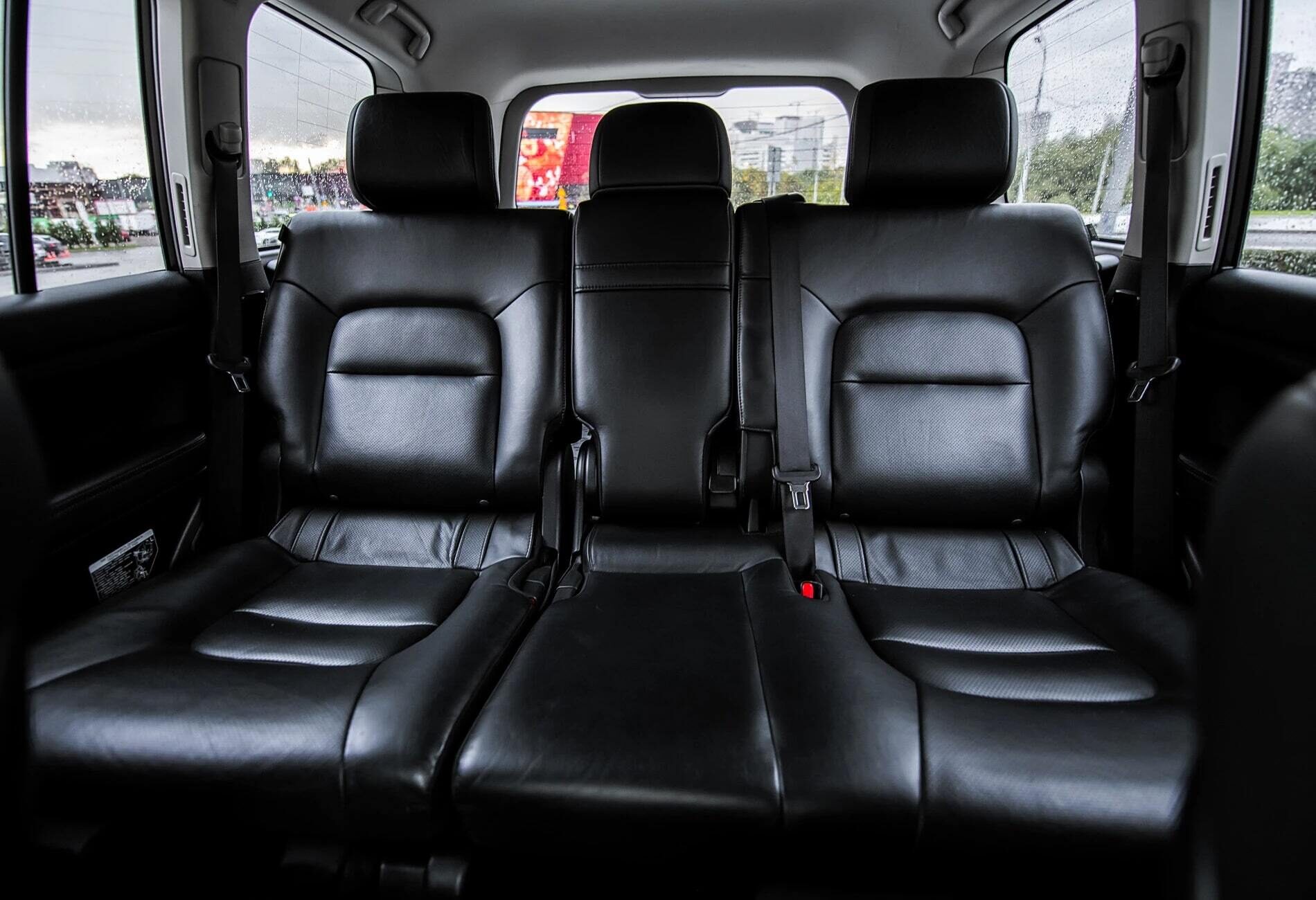 Toyota Land Cruiser J200 - фото №5