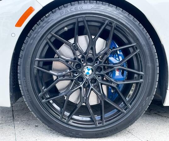 BMW 840i Cabrio - фото №6