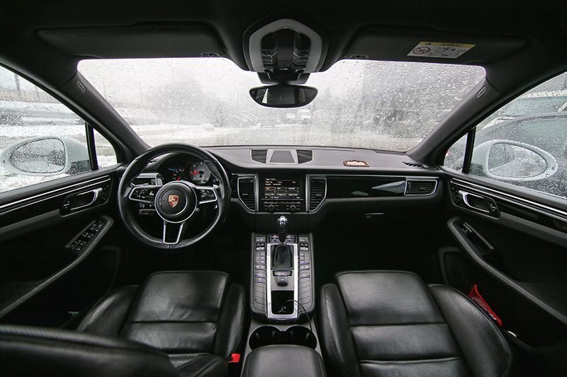 Аренда  Porsche Macan 2.0 PDK  6 класса 2020 года в городе Минск от 215 $/сутки,  двигатель: Бензин , объем 2.0 л литров, КАСКО (Мультидрайв), без водителя, вид 4 - West Group