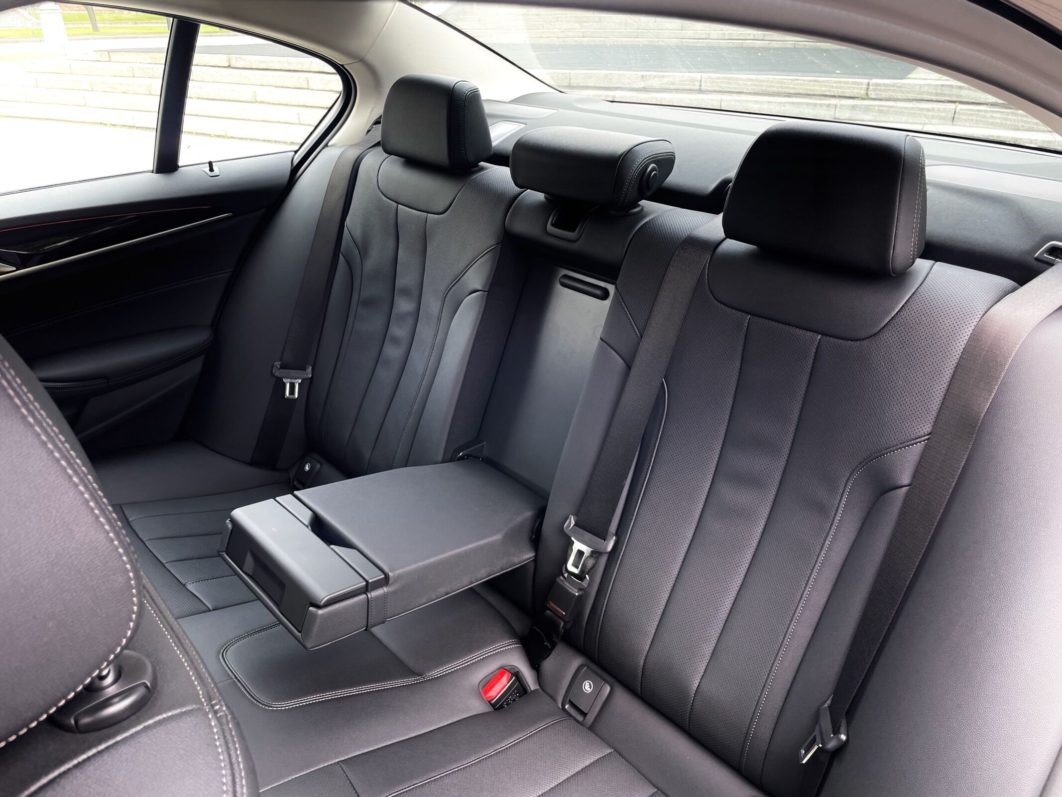 BMW 5-series G30 520d restyling - фото №4