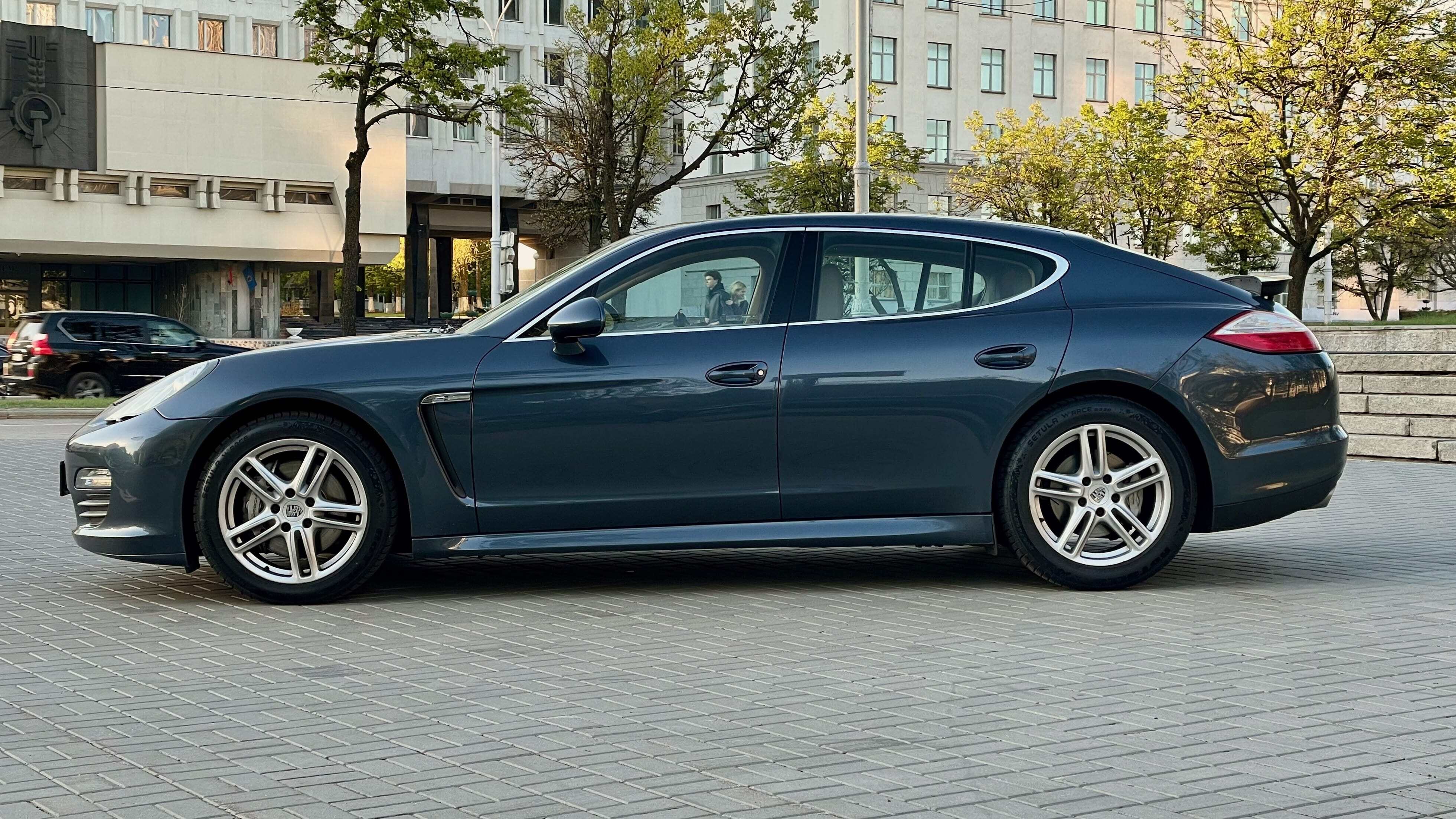 Аренда  Porsche Panamera 4s  4 класса 2010 года в городе Минск от 180 $/сутки,  двигатель: Бензин , объем 4.8 литров, КАСКО (Мультидрайв), без водителя, вид 6 - West Group