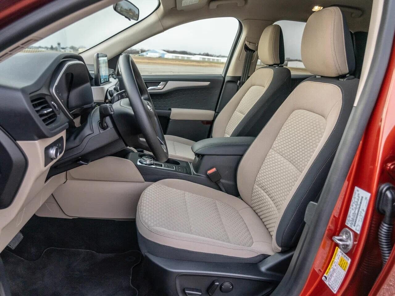 Аренда  Ford Escape IV   2 класса 2020 года в городе Минск от 64 $/сутки,  двигатель: Бензин , объем 1.5 литров, КАСКО (Мультидрайв), без водителя, вид 5 - West Group