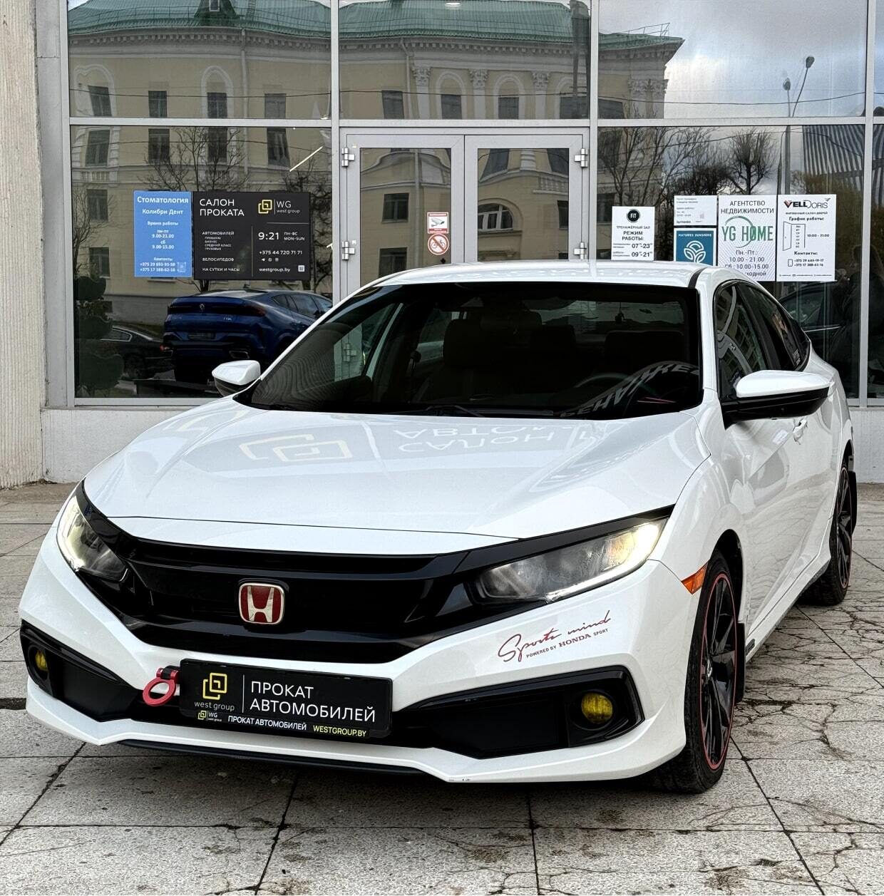 Взять на прокат Седан Honda Civic M-CVT Sport  2020 года выпуска 