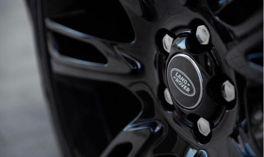 Range Rover Vellar R-Dynamic  (4WD) - фото №4