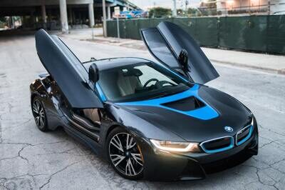 Фото BMW i8